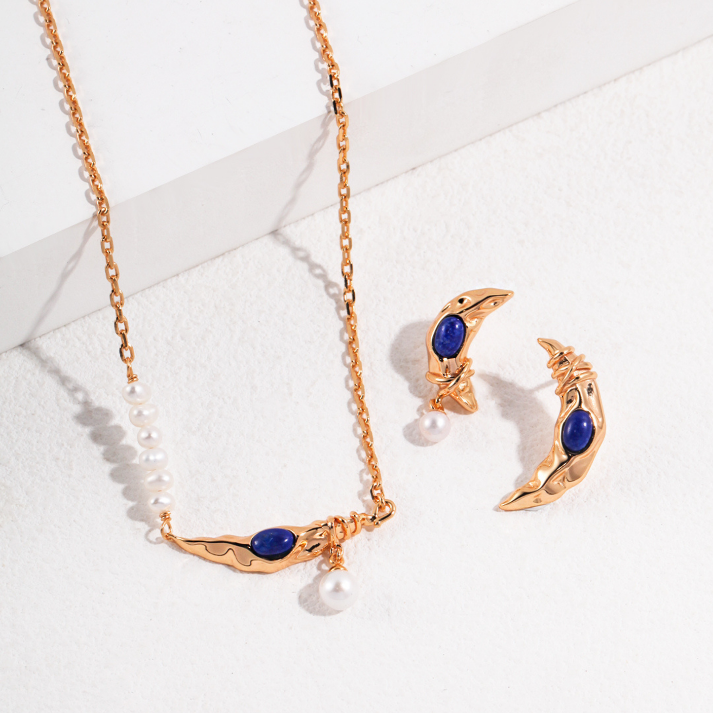 Golden Moonbeam Lapis Lazuli Necklace