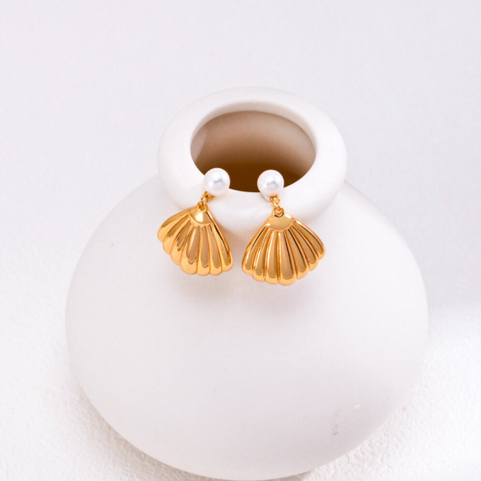 Shell Minimalist Earrings