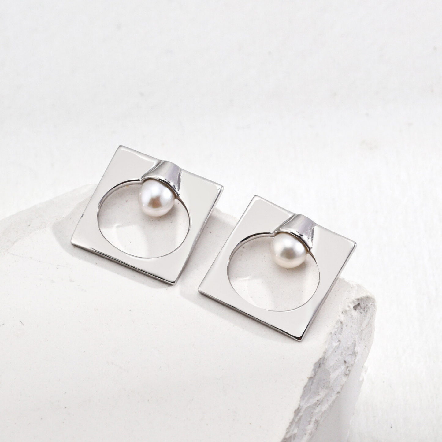 Radiance Lightbulb Pearl Earrings