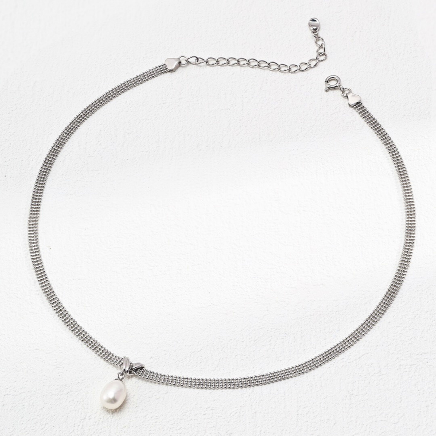 Pearl Pendant Chain of Simplicity