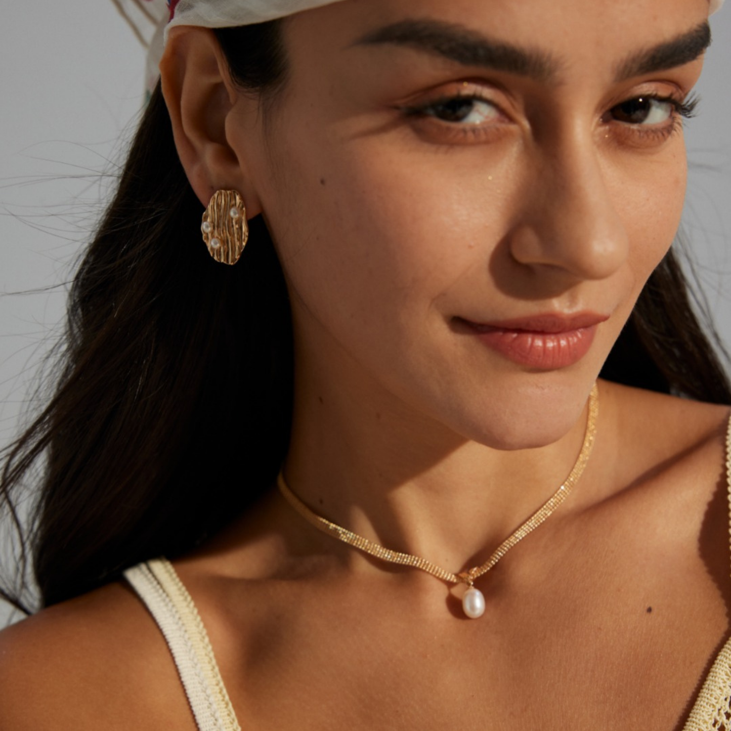 Pearl Pendant Chain of Simplicity